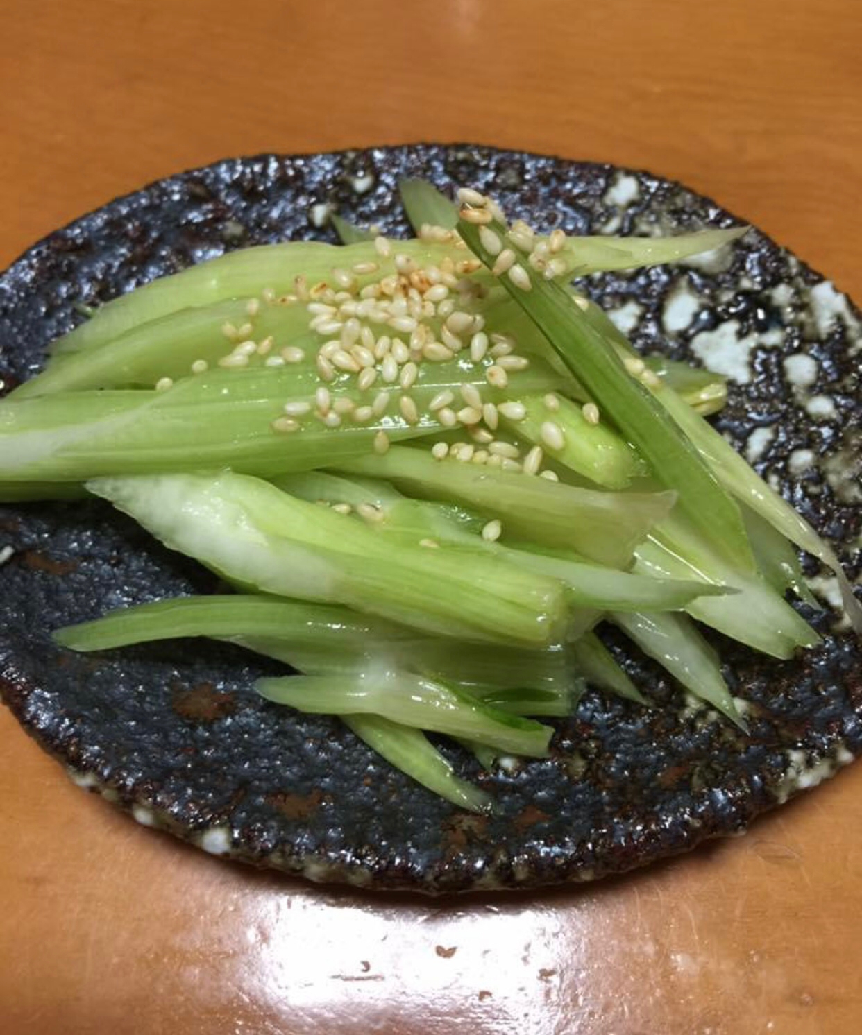 セロリのパン粉漬け