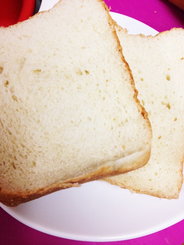 HB  絶品‼︎簡単に超もちもち、しっとり食パン