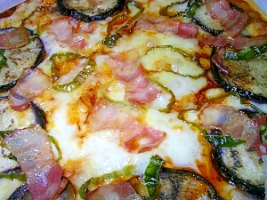 ピザの具☆ベーコンと茄子トマト