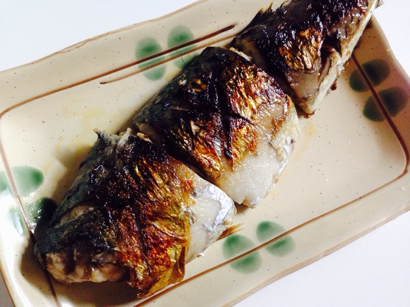 フライパンで焼き魚(鯖)