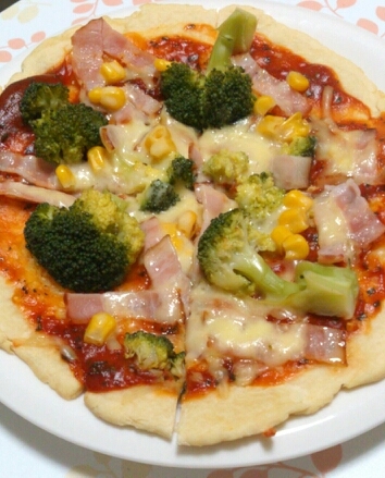 フライパンで焼く 中力粉ピザ レシピ 作り方 By はな94 楽天レシピ