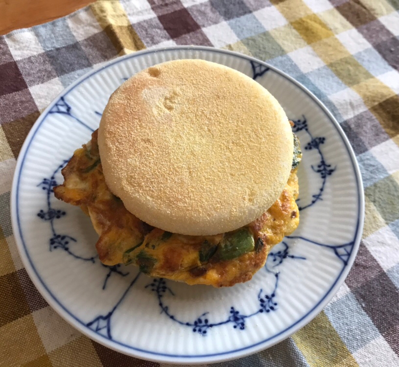 ほうれん草のカレー卵焼きサンド