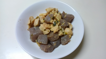 鶏むね肉を使って作ったんですが、マヨパワーで柔らかジューシー♪蒟蒻とも良く合うし♪ガーリックで、美味しく元気盛り沢山♪美味しかったぁ～(*^^*)♪ご馳走様♪