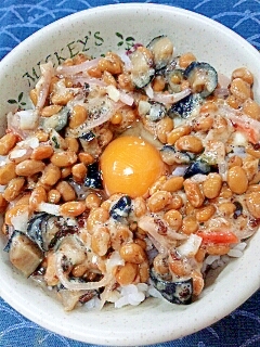 納豆の食べ方-生玉子＆梅漬物♪