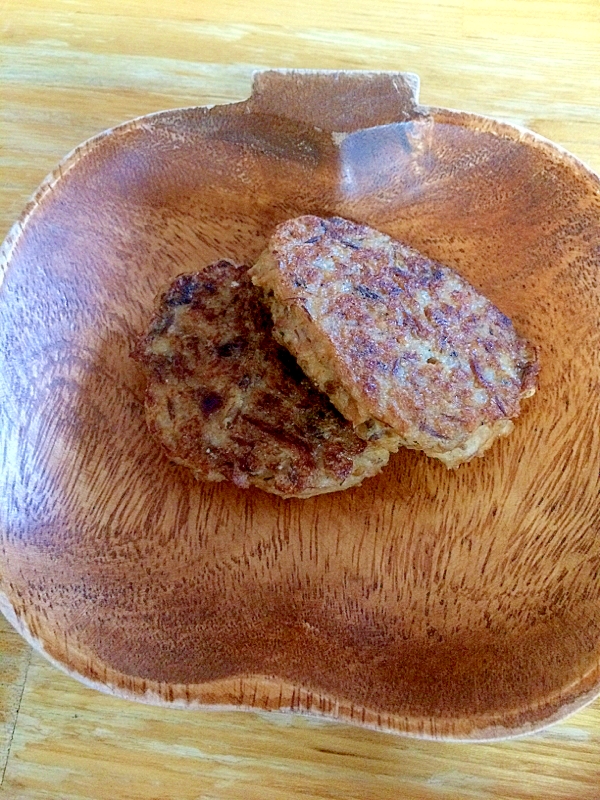 【離乳食後期】鯖の味噌煮缶で豆腐ハンバーグ!