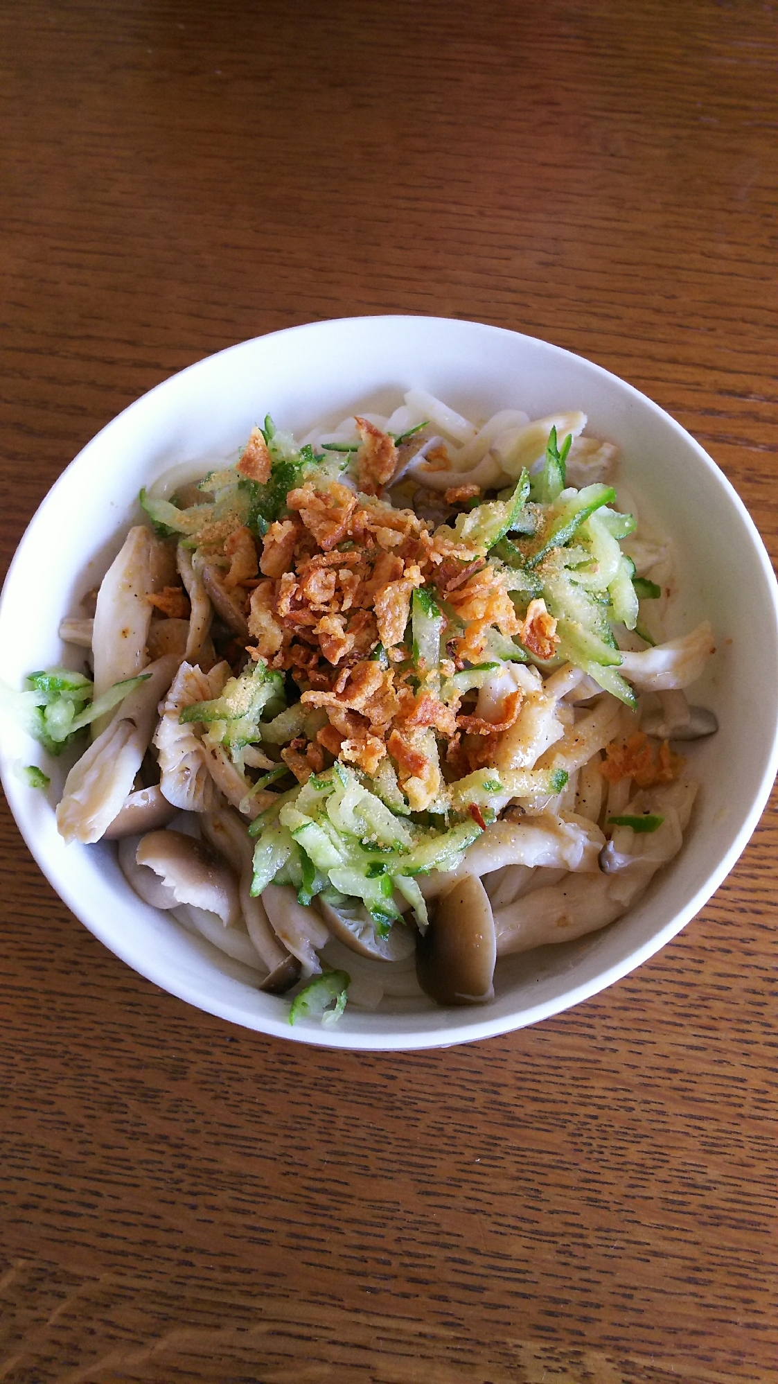 しめじ&きゅうりのダシダうどん