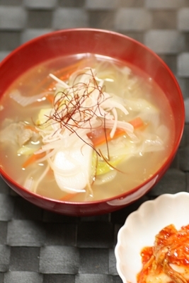 お正月三日のお雑煮(牛すじスープのお雑煮)