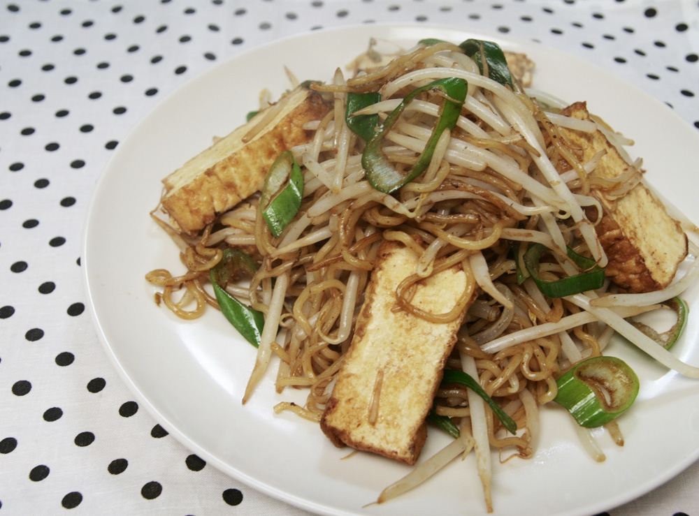 食べ応えアリ！！厚揚げ焼きそば