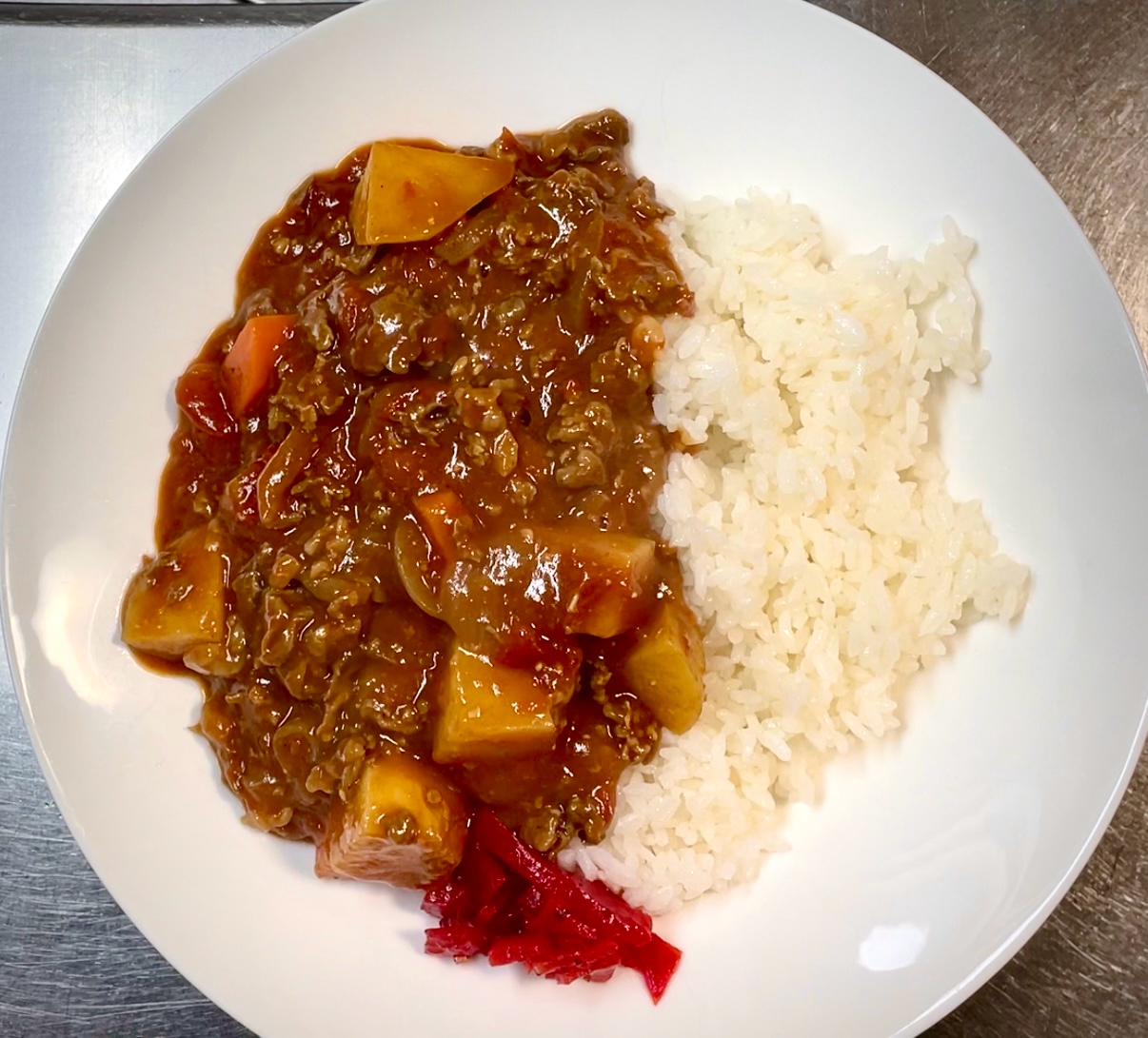 牛肉とトマトの塩麹カレー