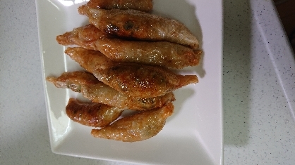 【業務スーパー】冷凍鶏皮餃子をパリパリに