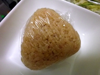 焼かない！　焼きおにぎり味のおにぎり