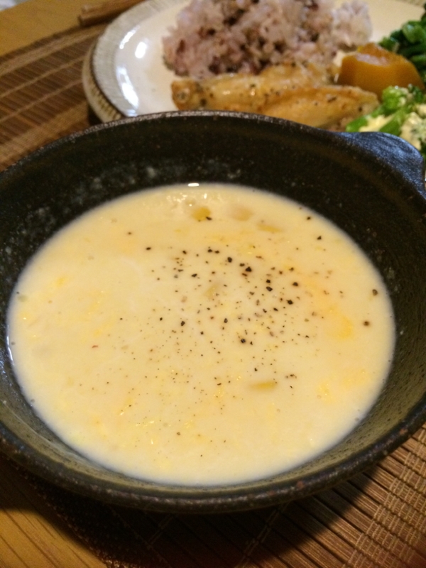 ふわふわ卵の中華風コーンスープ