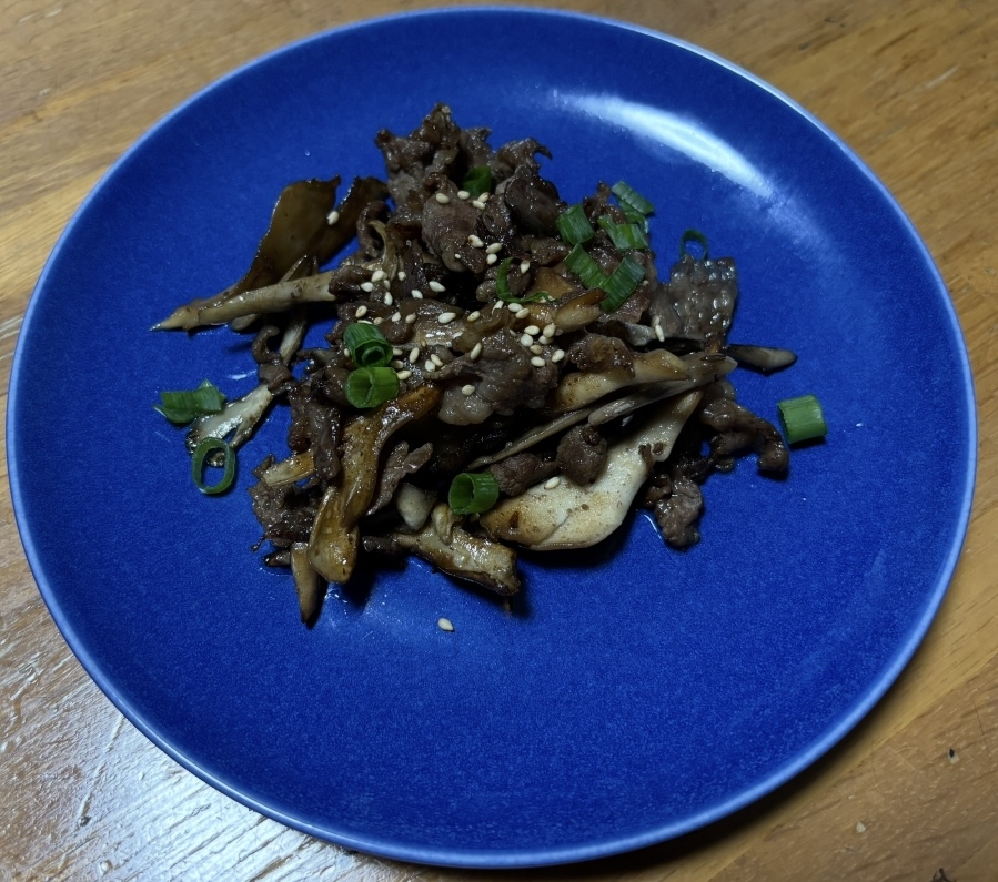 舞茸と牛肉の炒め物