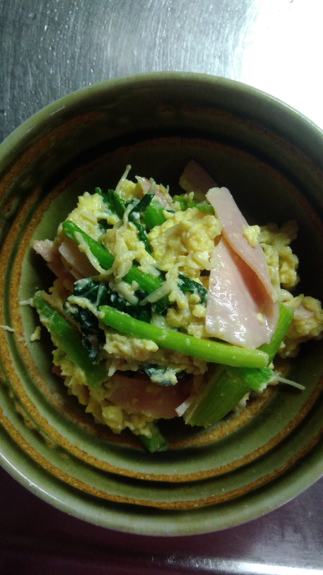 小松菜とハムとえのきの卵とじ