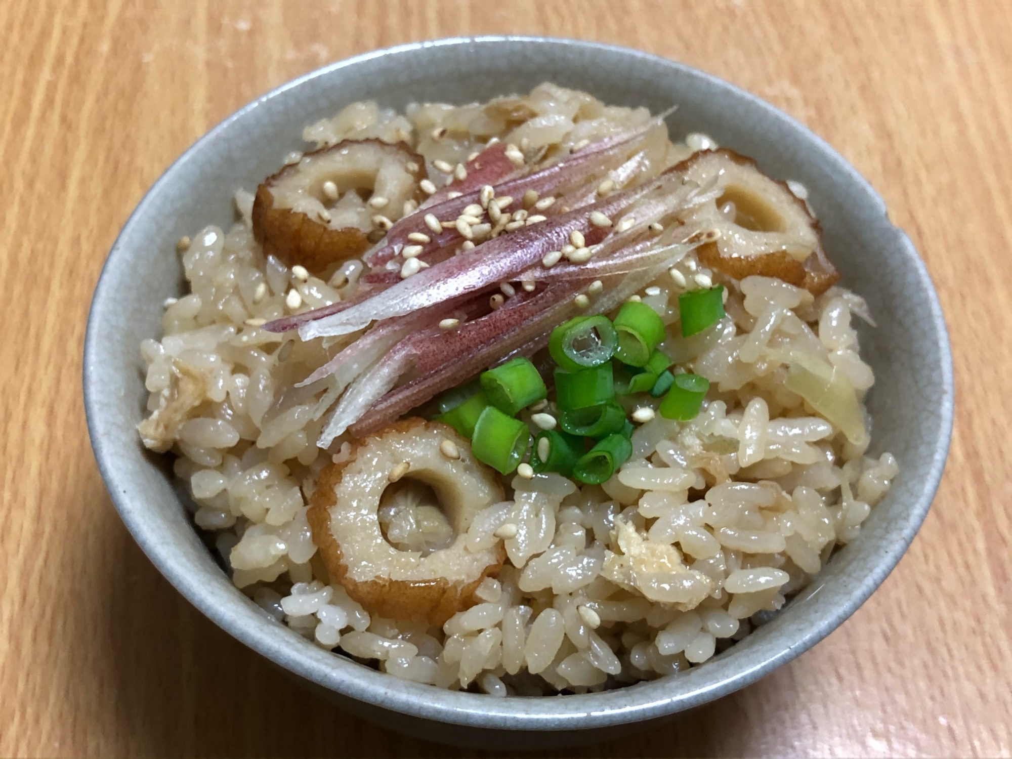 みょうがと油揚げの炊き込みご飯