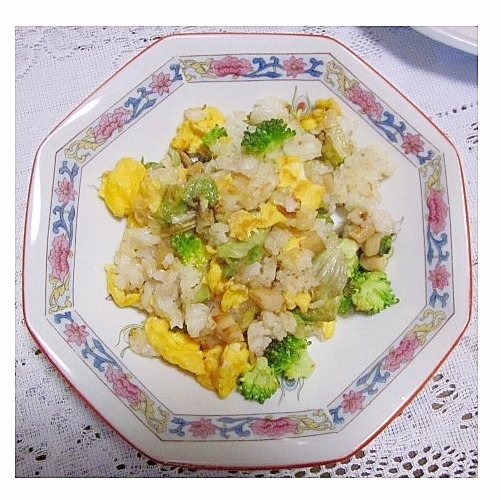 炒飯（ブロッコリー・レタス・たまご）