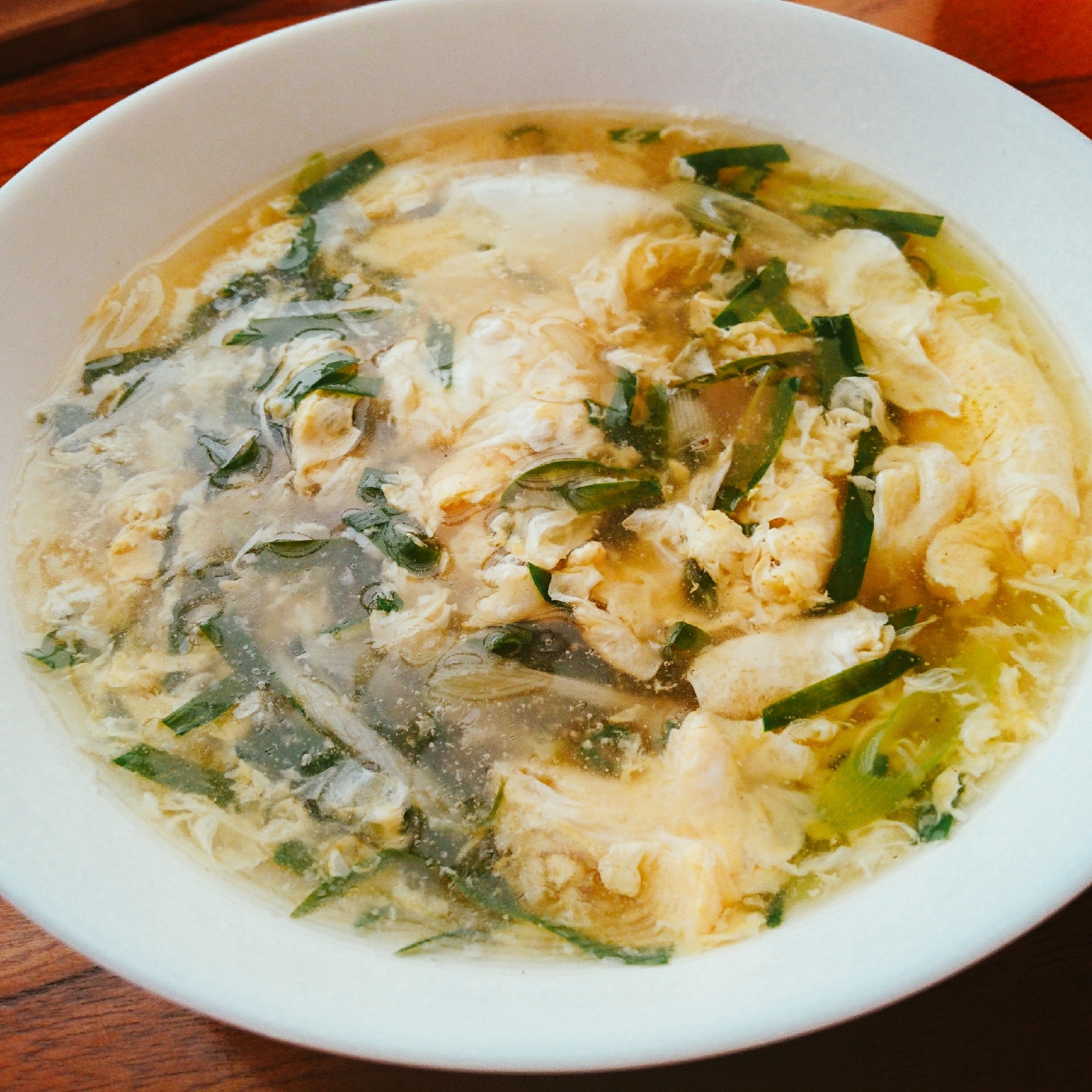 ニラとネギの中華風スープ
