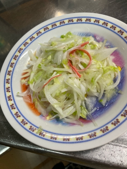 新玉ねぎとレタスのサラダ