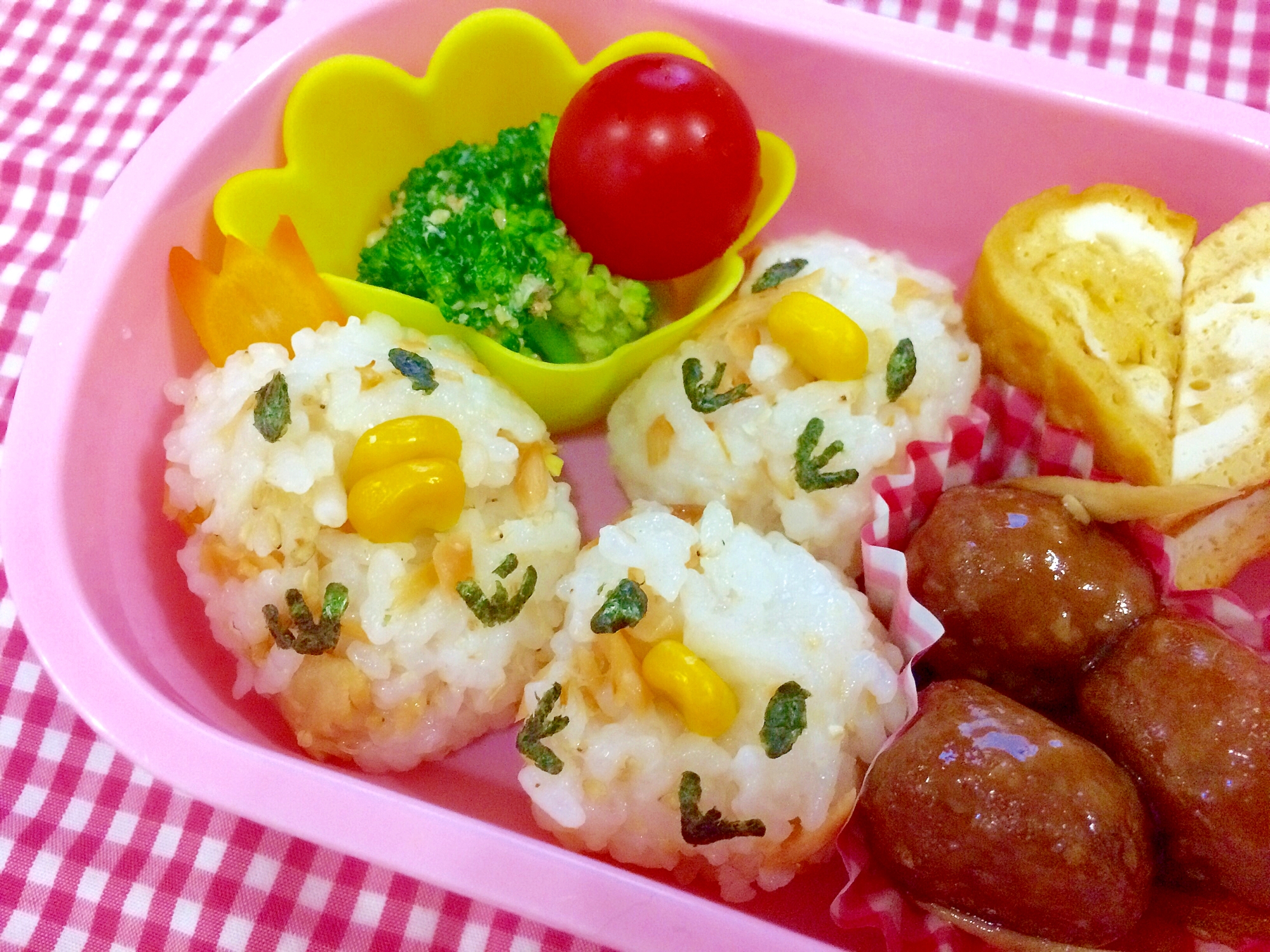 【キャラ弁】簡単！ヒヨコとニワトリの親子おにぎり