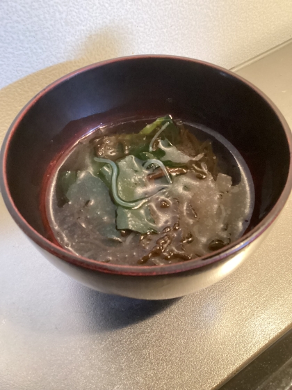 昆布茶で簡単もずくスープ