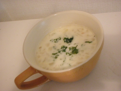 パセリ沢山入れて食べました～あったまりますね！
結構な量ですが、一人で全部食べてしまいました（笑）
ごちそうさまでした♪