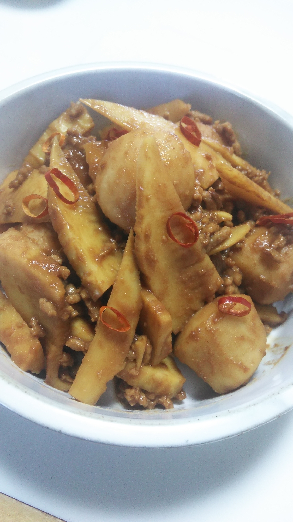 たけのこと里芋 豚ミンチの甘辛味噌 レシピ 作り方 By カクレガニ 楽天レシピ