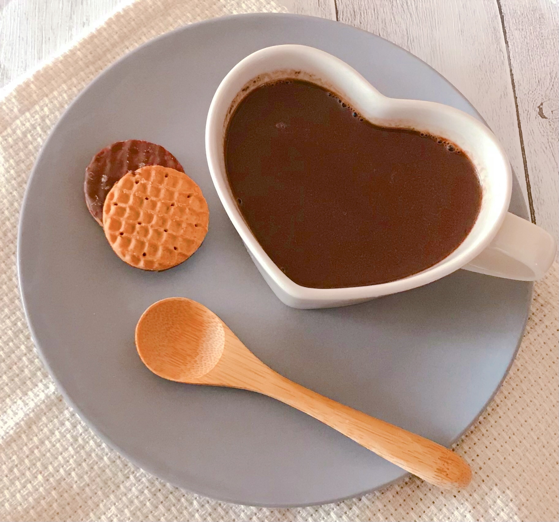 バレンタインに♡濃厚ホットチョコレート