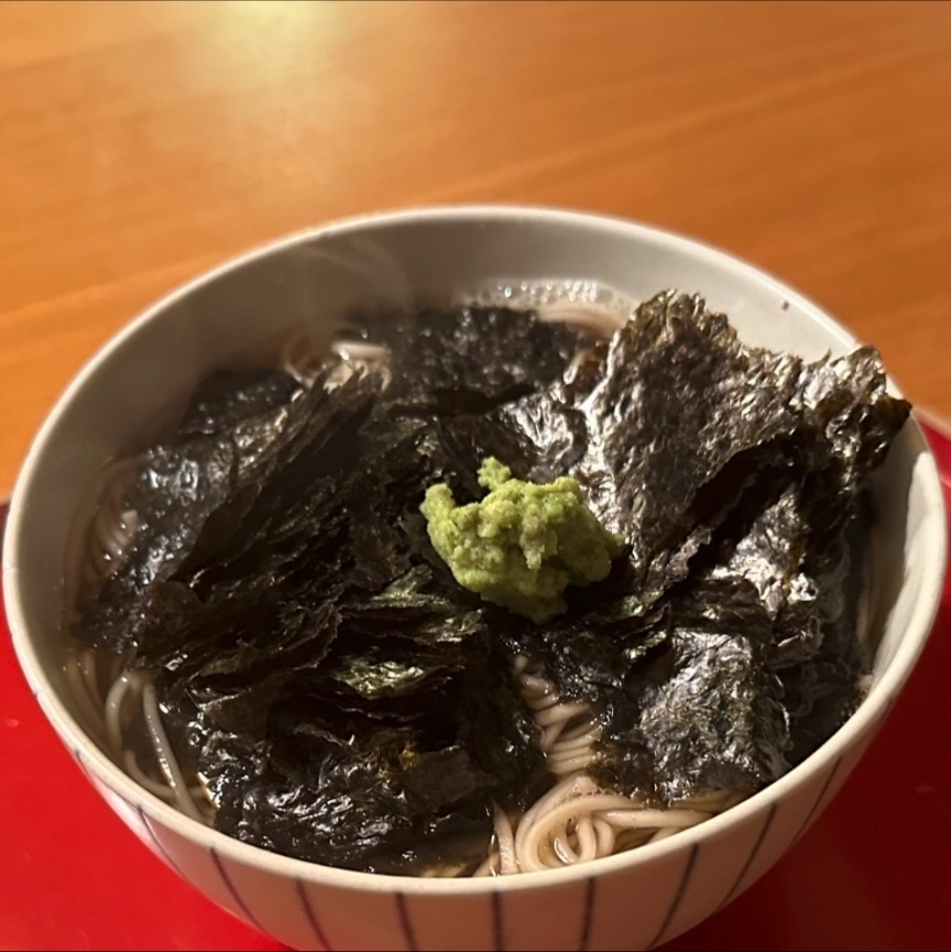 たっぷりノリのお蕎麦