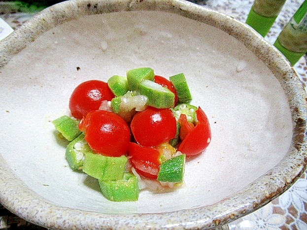 オクラとミニトマトの簡単サラダ～♪