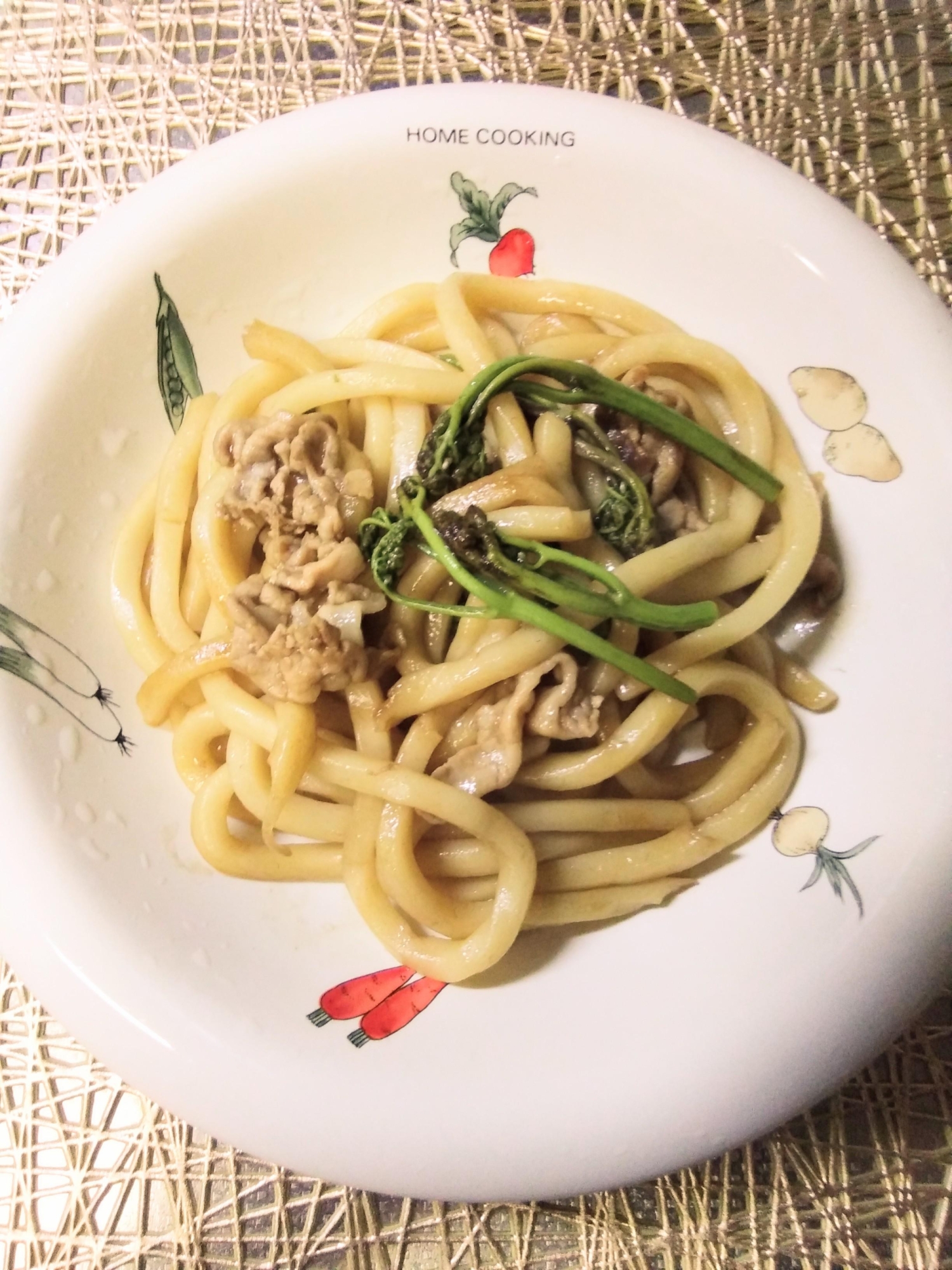 蕨☆わらびの焼きうどん☆わらび入り焼きうどん