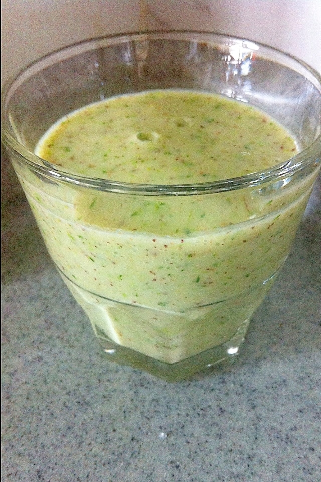 キュウリとミントのスムージーのレシピ