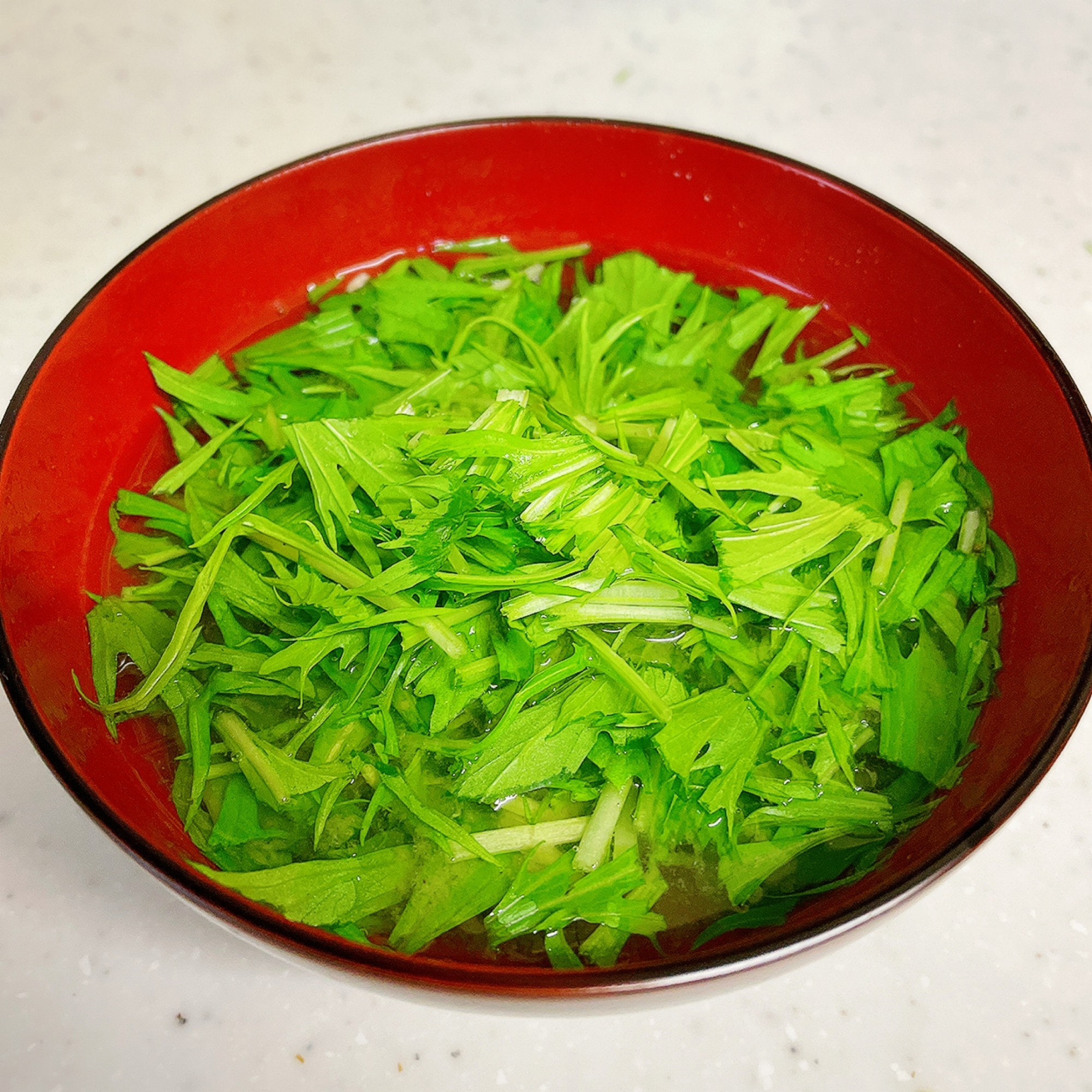 水菜を食べる椎茸の味噌汁✨