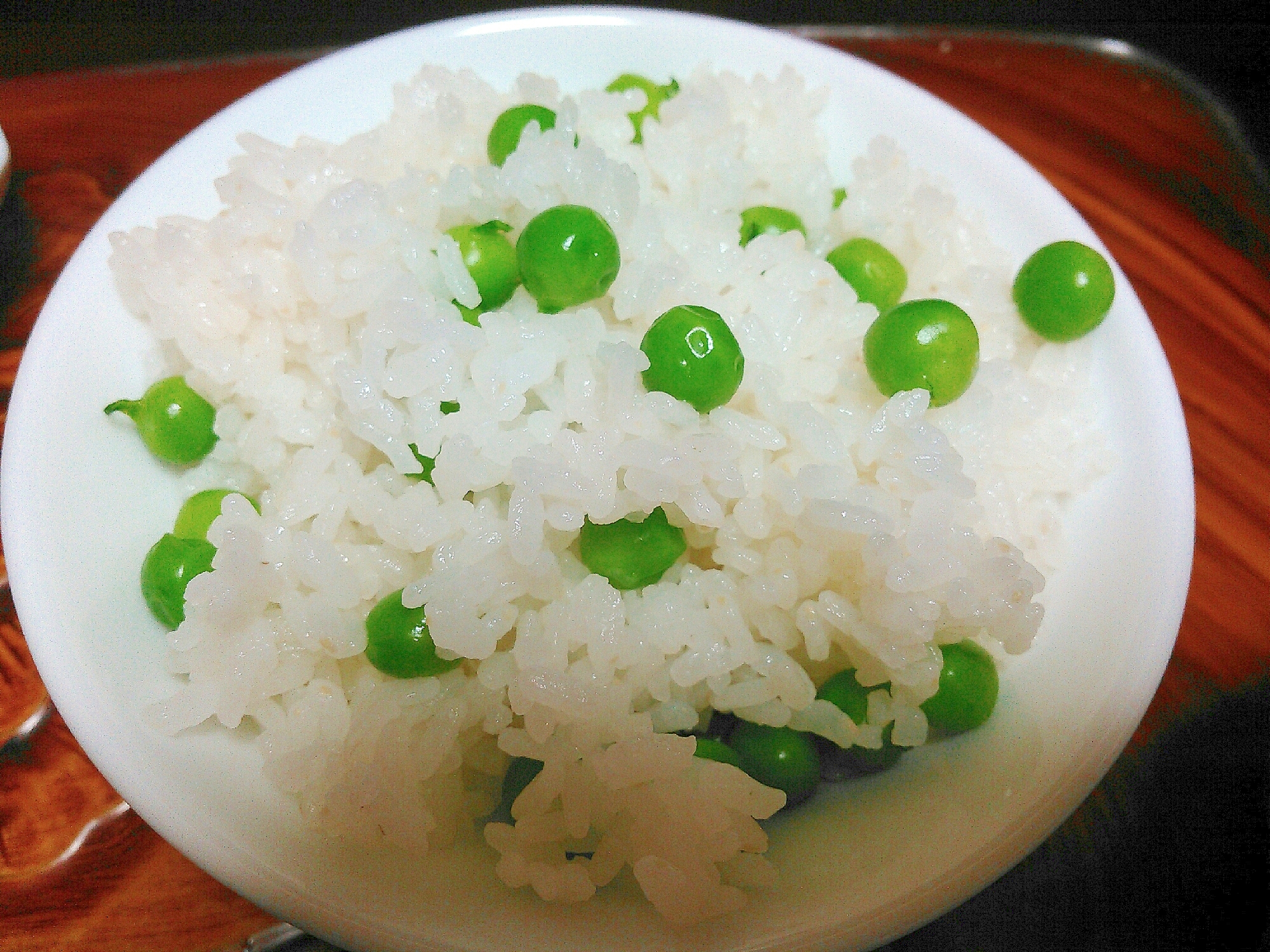 甘すぎる旬のグリンピースで♪簡単お豆ご飯