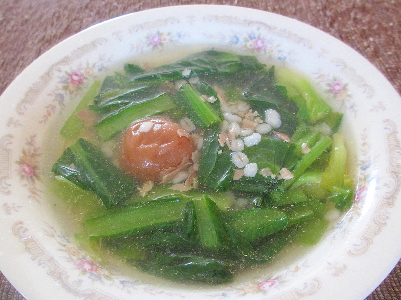 小松菜と押し麦の梅スープ