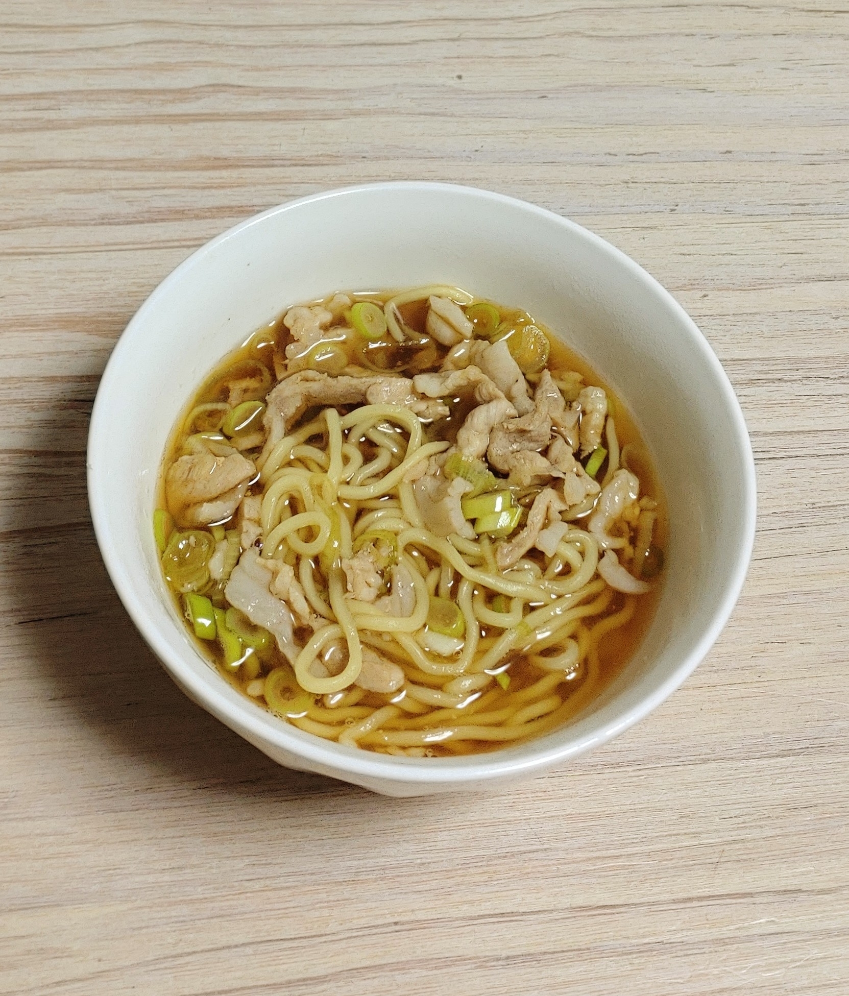 豚こま肉と九条ネギの和風ラーメン