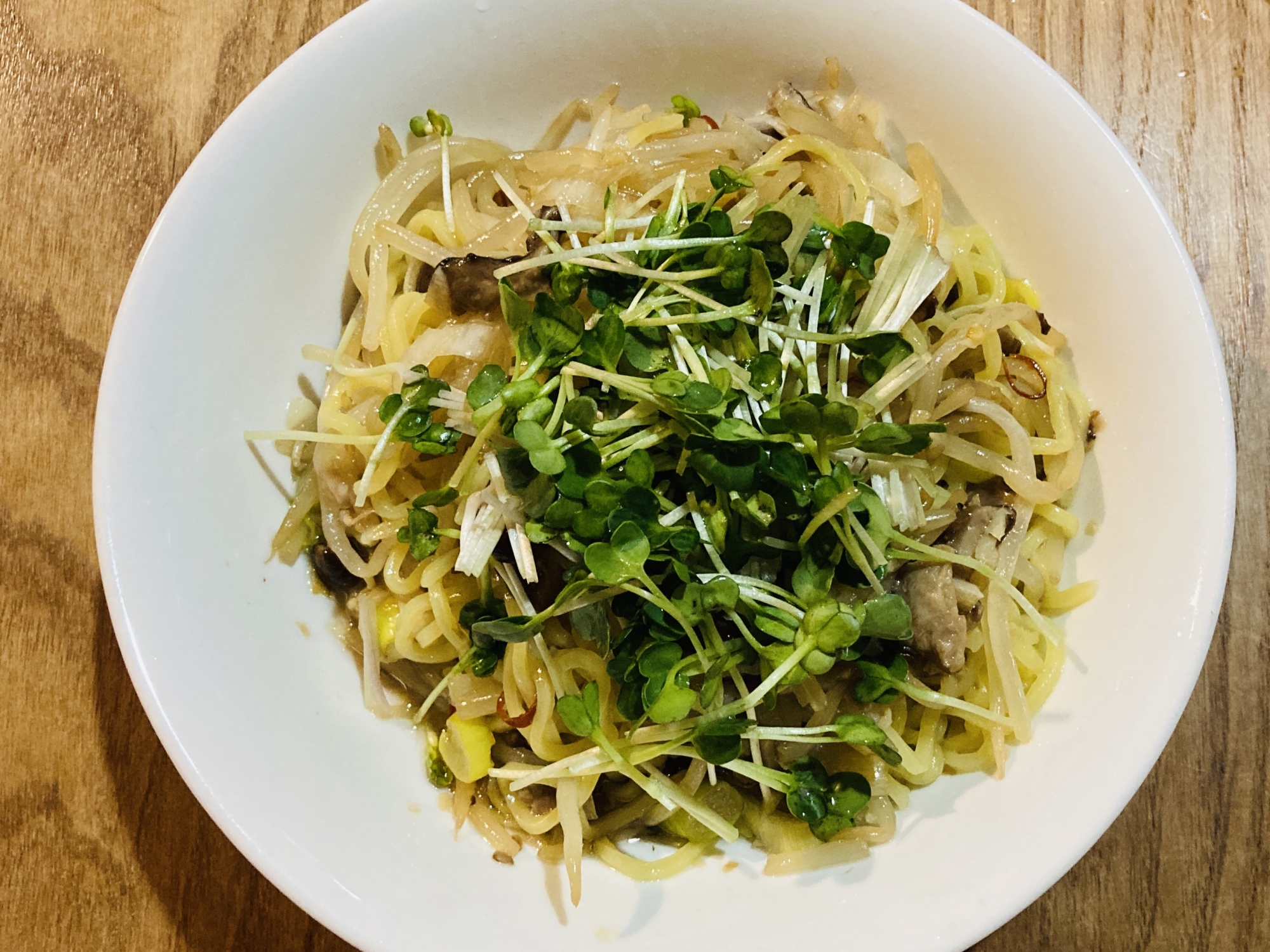 しいたけともやしの冷やしラーメン