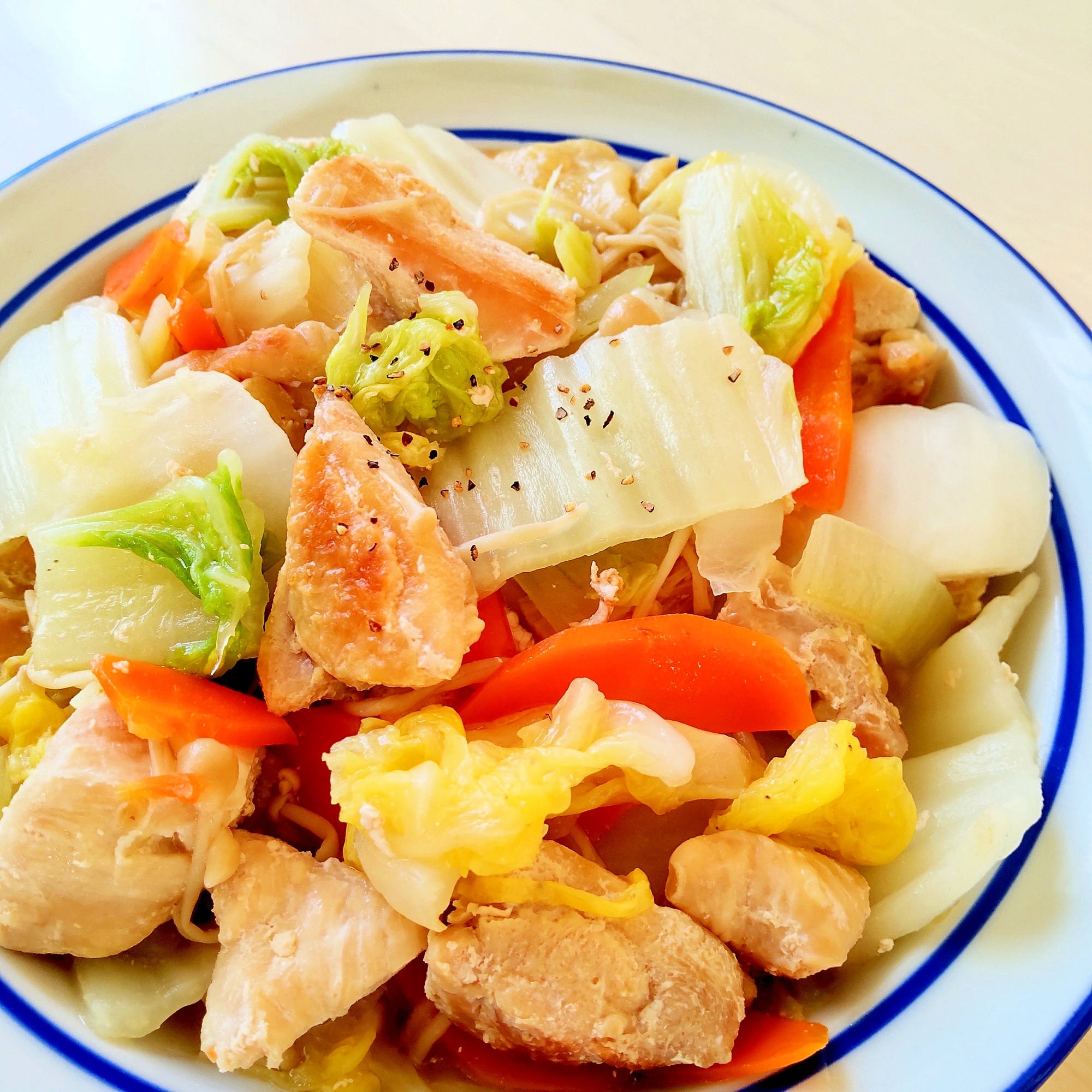 【ご飯が進む】鶏肉と白菜の生姜炒め【簡単】