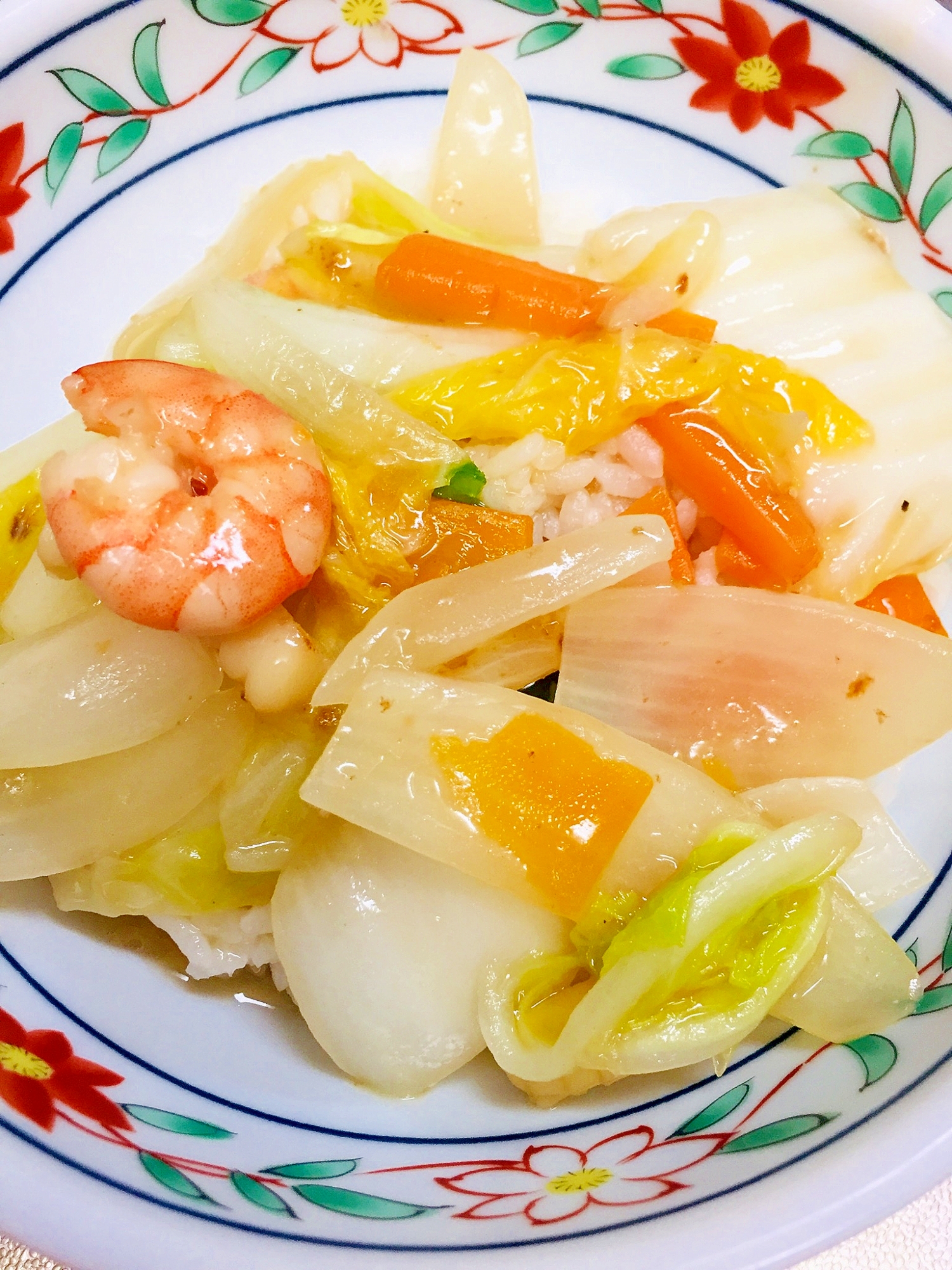 エビとイカと野菜の中華丼