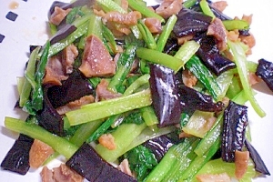 油かすで 小松菜と油かす きくらげのソテー レシピ 作り方 By ひろりん1106 楽天レシピ 油かすで 小松菜と油かす きくらげのソテー レシピ 作り方 By ひろりん1106 楽天レシピ