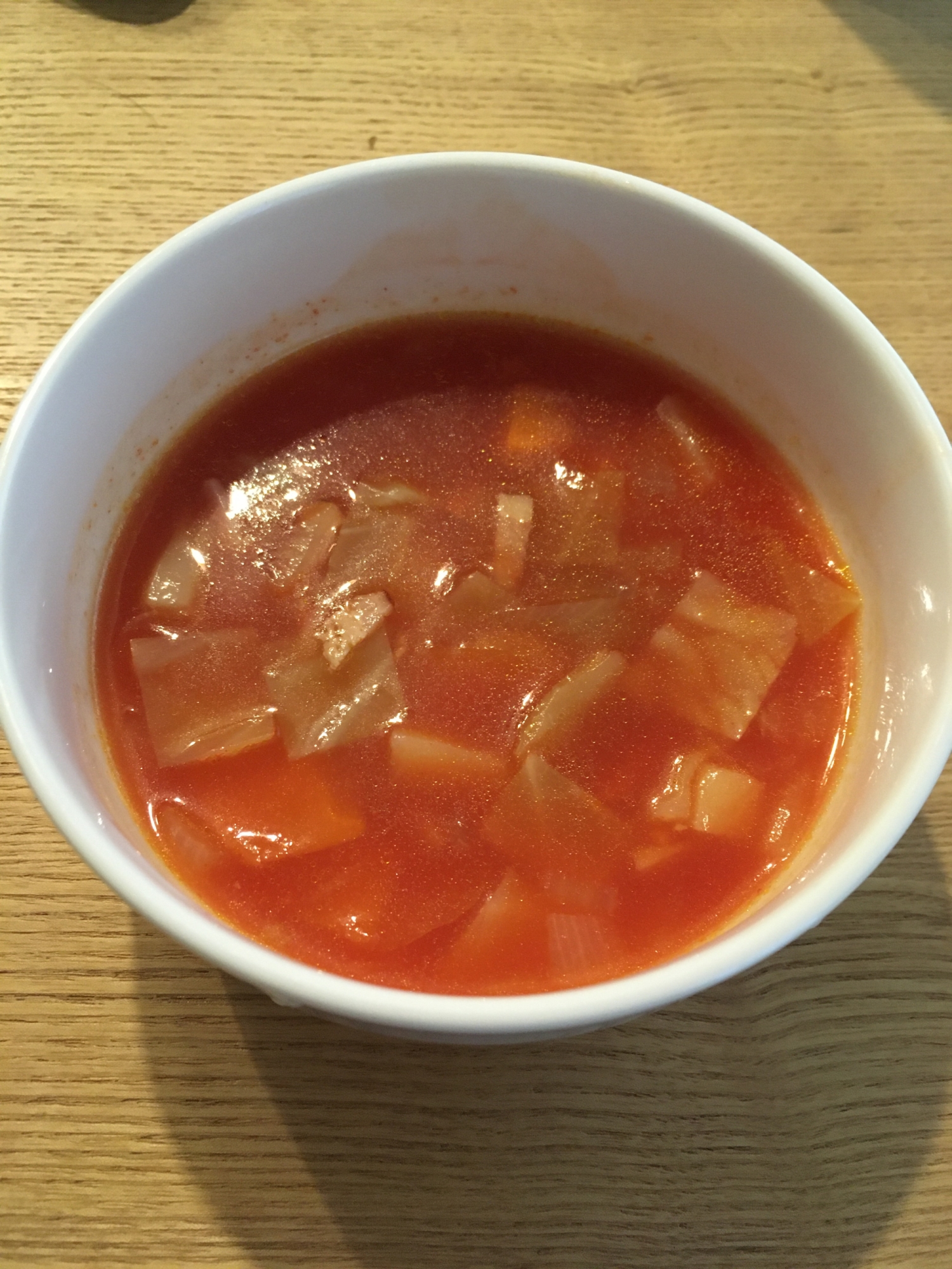 トマトジュースで酸味抑えめミネストローネ