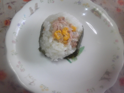 最強トリオ ツナマヨコーンおにぎり レシピ 作り方 By ぽんぽんぷー 楽天レシピ 最強トリオ ツナマヨコーンおにぎり レシピ 作り方 By ぽんぽんぷー 楽天レシピ