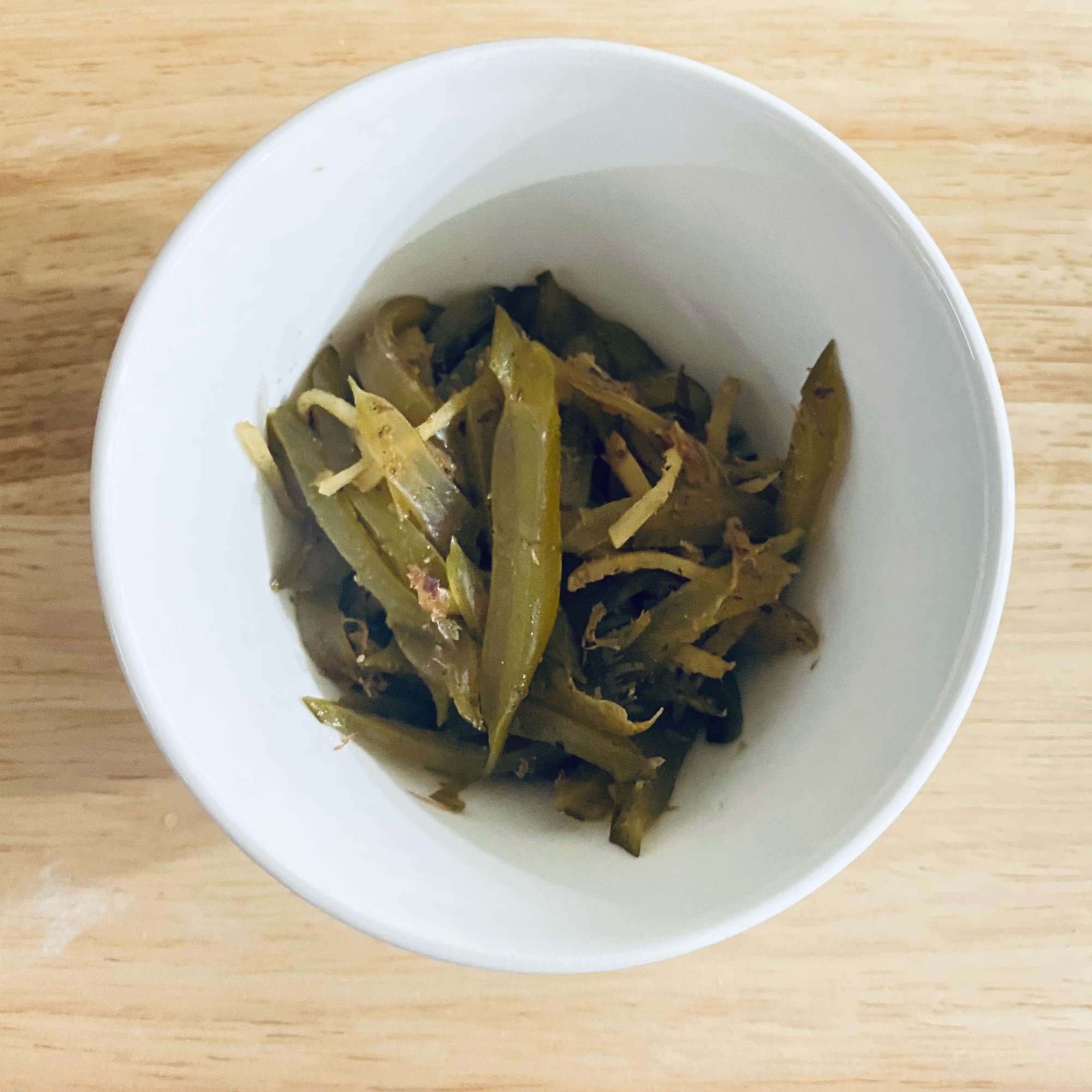 茎わかめと生姜のごま油炒め煮