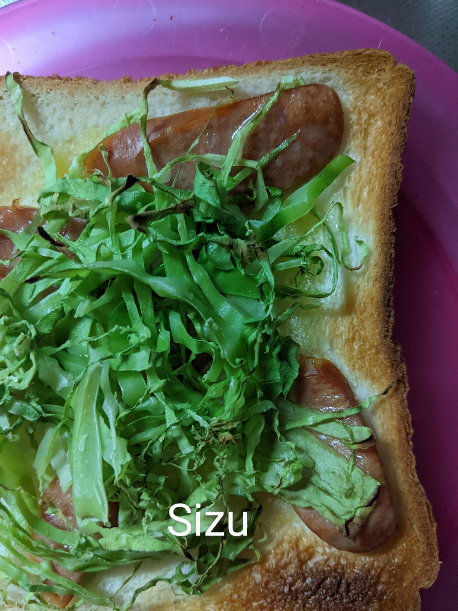 たっぷりキャベツのっけパン