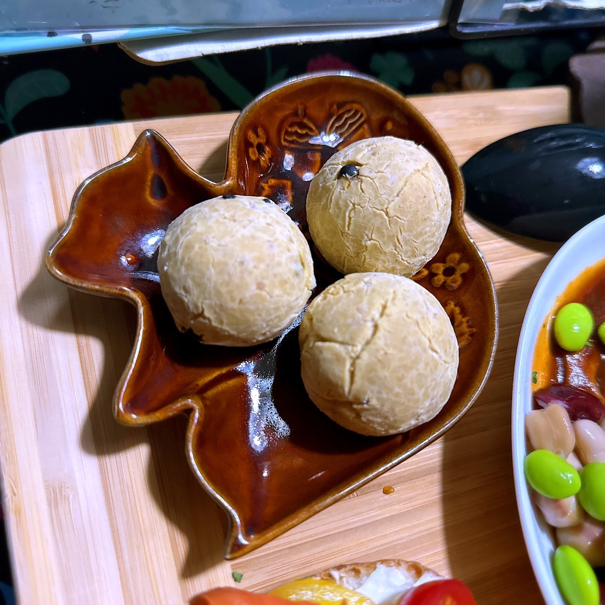 麦こがしと粒生胡椒のポンデケージョ