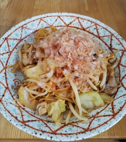 いつも、ベチャッっとなってましたが、野菜までシャキッ！
美味しかったです！
かつお節のせてみました。