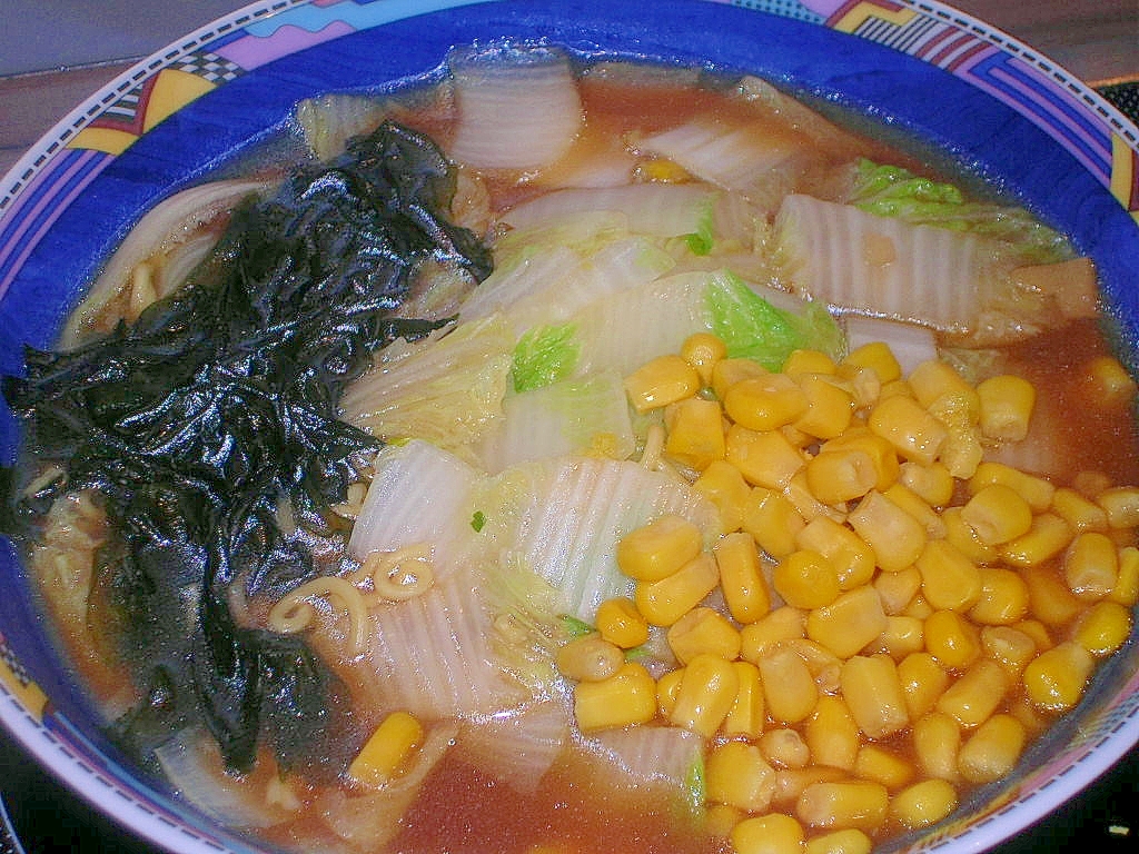 白菜たっぷり♪バターコーンラーメン