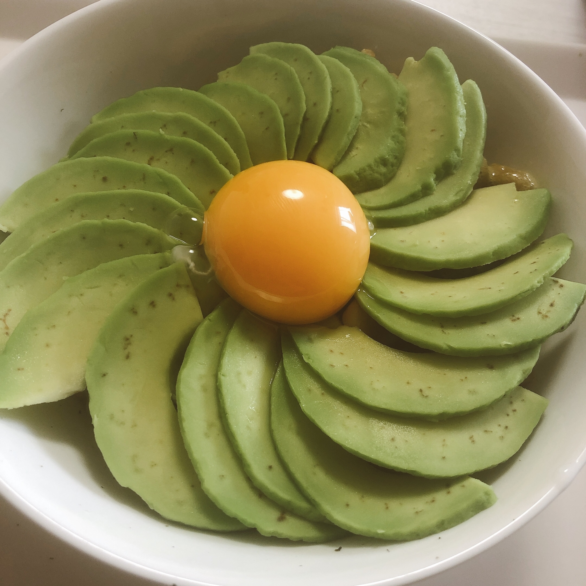 納豆アボカド丼