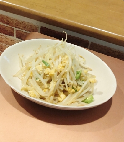 もやしの甘めの卵とじ
