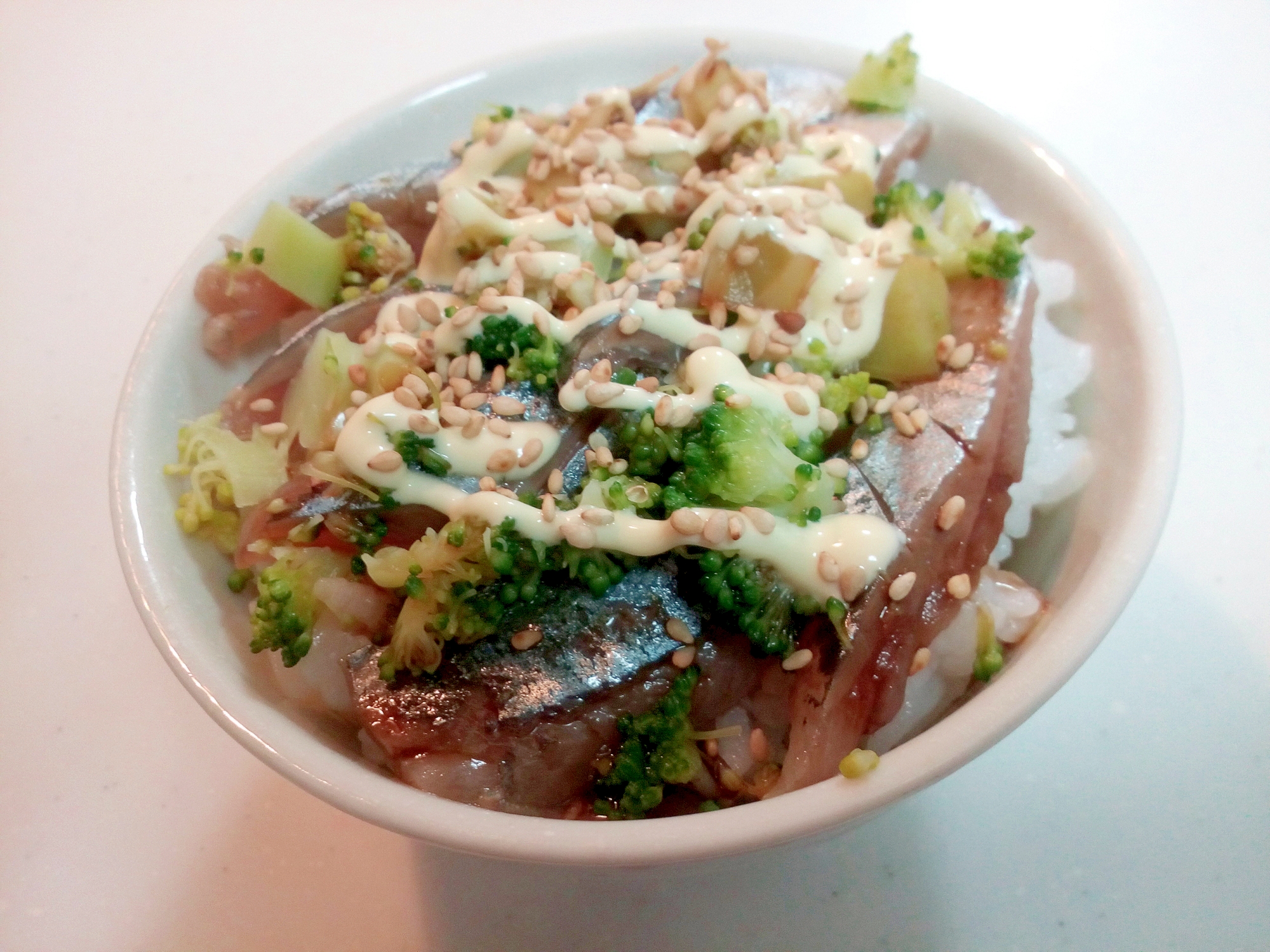 さんまの刺身 ブロッコリー 白ごまの丼 レシピ 作り方 By ぷ みぃまま 楽天レシピ さんまの刺身 ブロッコリー 白ごまの丼 レシピ 作り方 By ぷ みぃまま 楽天レシピ