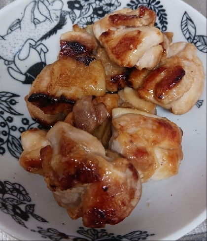 【鶏もも肉】味付けはうなぎのタレのみ☆簡単鶏照り焼